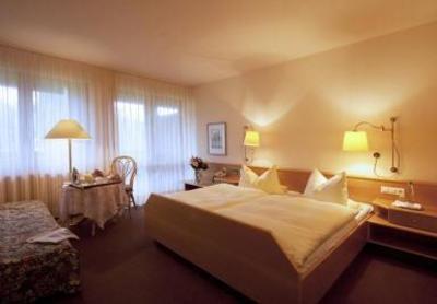 фото отеля Gestuetshotel Offenhausen