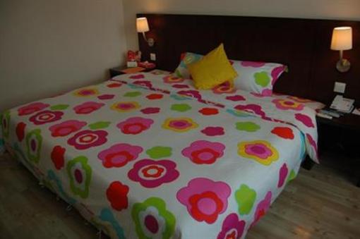 фото отеля Vogue New Concept Hotel Zhanjiang Lvtang Road