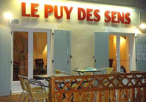 фото отеля Hotel Le Puy Des Sirenes Puygiron