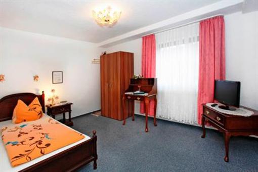 фото отеля Roswitha Pension Hotel Usingen