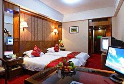 фото отеля Sunny Redbud Flower Hotel