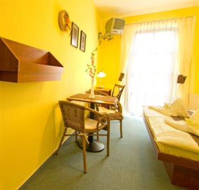 фото отеля Hotel Bonsai Mikulov
