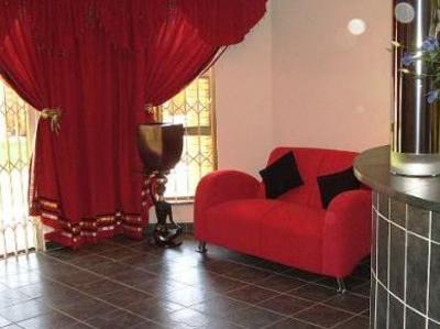 фото отеля Lapeng Village Lodge Benoni