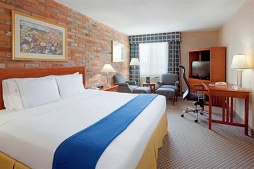 фото отеля Holiday Inn Express Toronto East