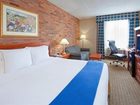 фото отеля Holiday Inn Express Toronto East