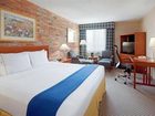 фото отеля Holiday Inn Express Toronto East