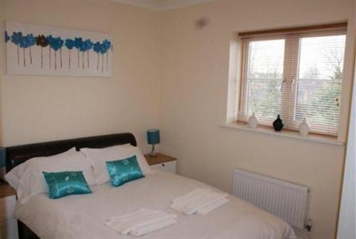 фото отеля Bliss Apartments Cheltenham