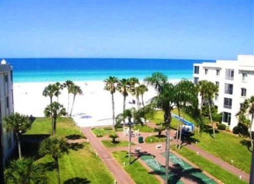 фото отеля Island House Beach Resort