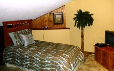 фото отеля Whispering Oaks Bed & Breakfast