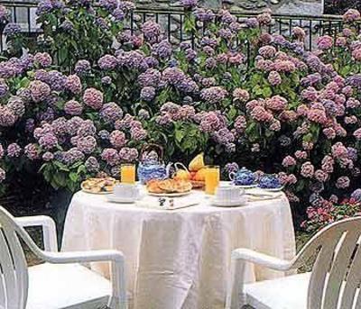 фото отеля Hotel Bon Repos Argeles-Gazost