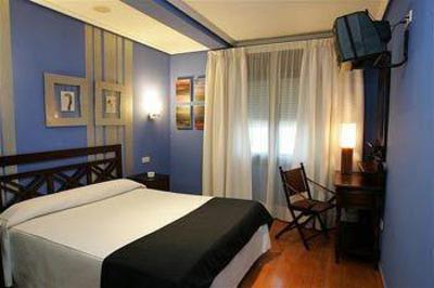 фото отеля Hotel La Marina De Suances