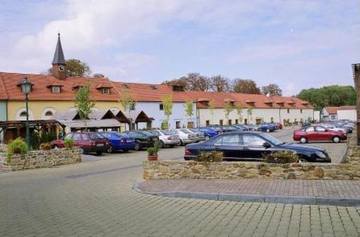 фото отеля Hotel Certousy