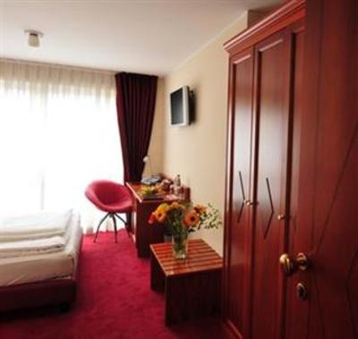 фото отеля Hotel Santo Karlsruhe