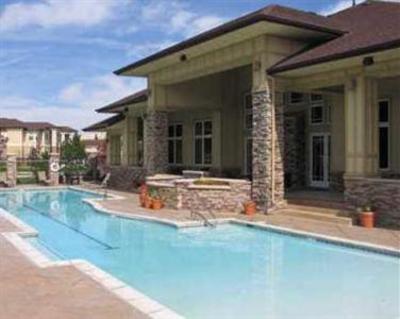 фото отеля Oakwood Apartments At Creekside At Palmer Park Colorado Springs