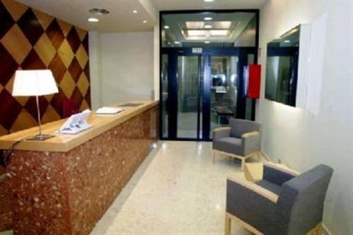 фото отеля Aparthotel Campus San Mames
