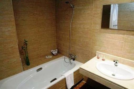 фото отеля Aparthotel Campus San Mames