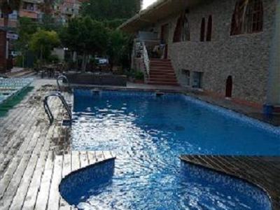 фото отеля Hostal Mont Royal