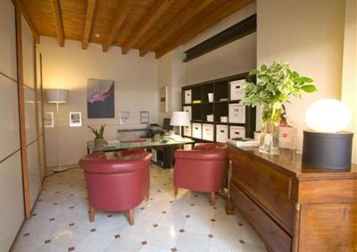 фото отеля Residence Appartahotel Vicolo della Stazione