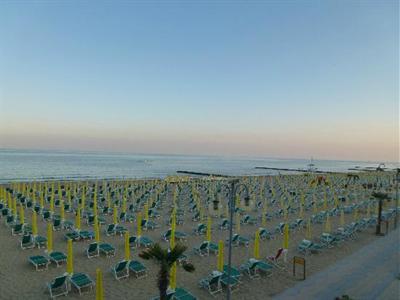 фото отеля Hotel Nettuno Jesolo