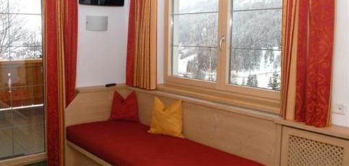 фото отеля Hotel Garni Bacherhof Sankt Anton am Arlberg