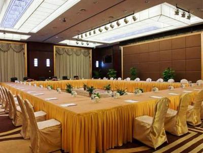 фото отеля Golden Mountain International Hotel