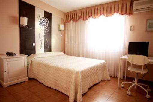 фото отеля Hostal Los Angeles