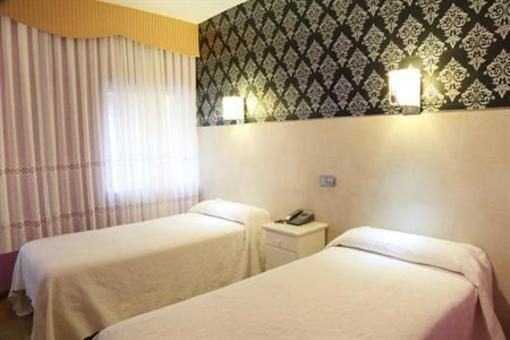 фото отеля Hostal Los Angeles