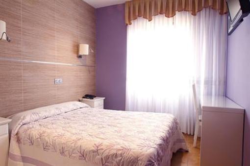 фото отеля Hostal Los Angeles