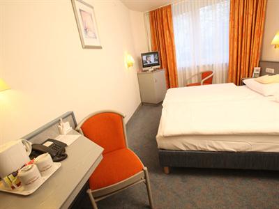 фото отеля Central Hotel Eschborn