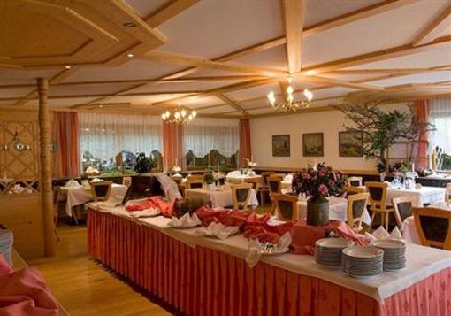 фото отеля Hotel Messnerwirt Rasen-Antholz