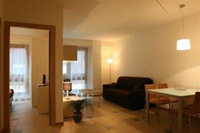 фото отеля Aparthotel Lacroma