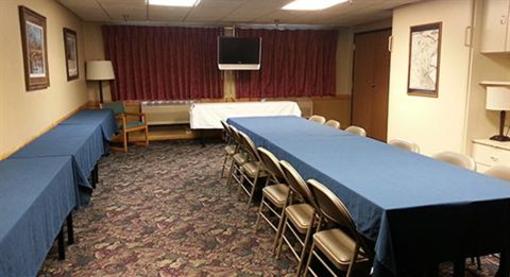 фото отеля AmericInn Lodge & Suites Detroit Lakes