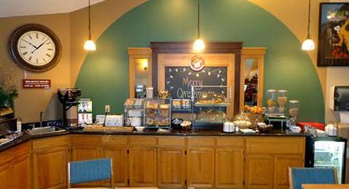 фото отеля AmericInn Lodge & Suites Detroit Lakes