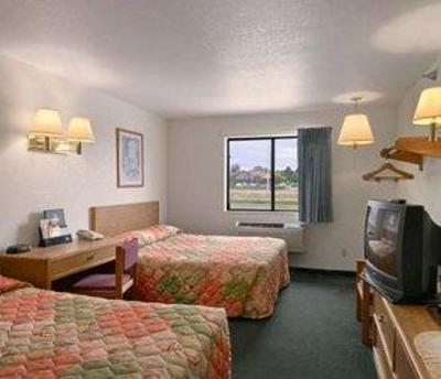 фото отеля Super 8 Motel Greely