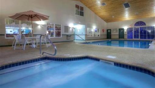 фото отеля Country Inn By Carlson, Decorah