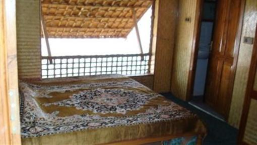 фото отеля Proud Mary House Boat Calangute