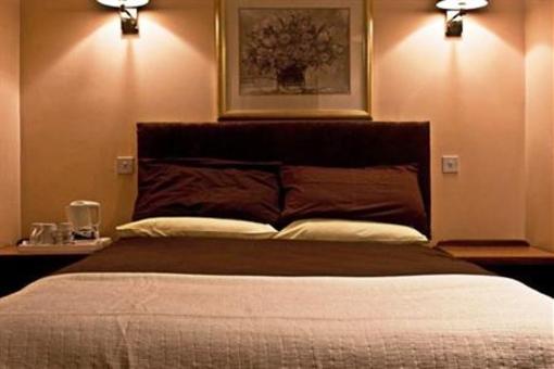 фото отеля Chez Denis Restaurant & Guest House
