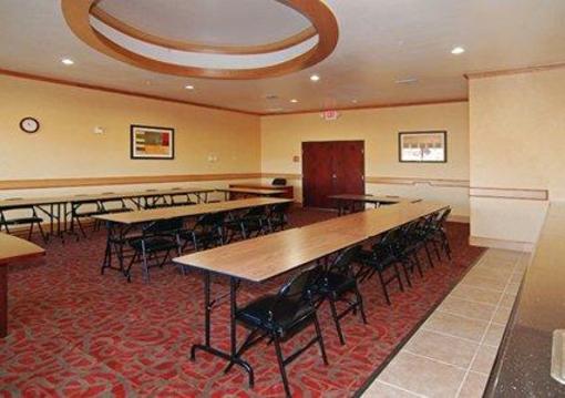 фото отеля Comfort Suites Palestine