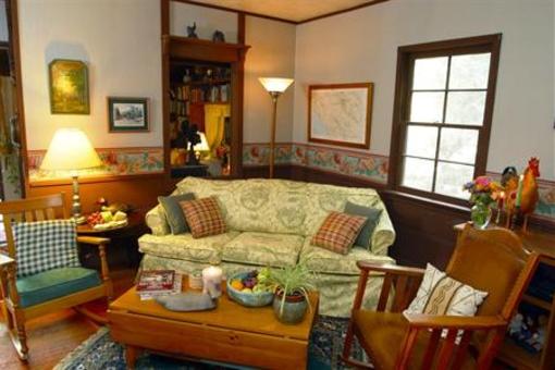 фото отеля Strawberry Creek Inn Idyllwild