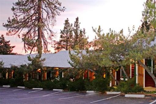 фото отеля Strawberry Creek Inn Idyllwild