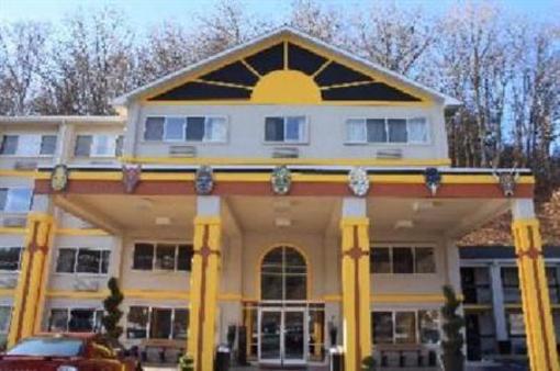 фото отеля Cherokee Grand Hotel