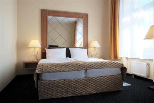 фото отеля Marshal Hotel