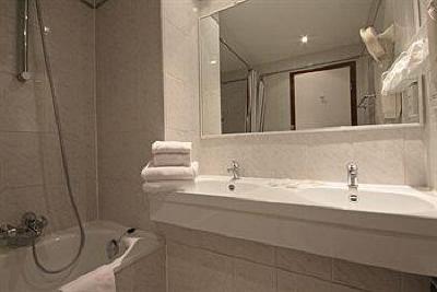 фото отеля Chelton Hotel