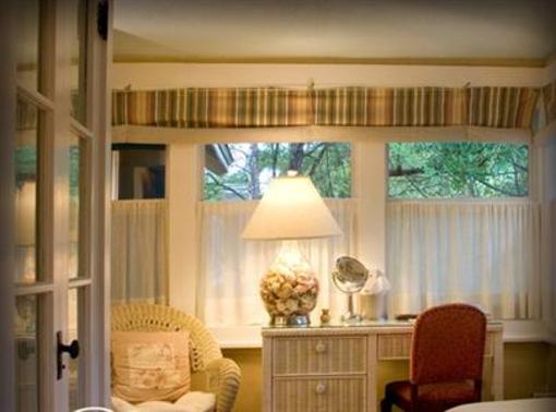 фото отеля Dickens House Bed and Breakfast