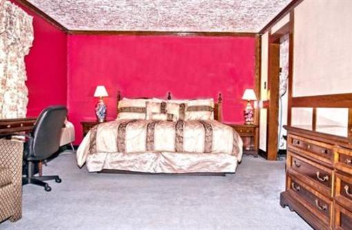 фото отеля Victorian Inn & Suites Nacogdoches