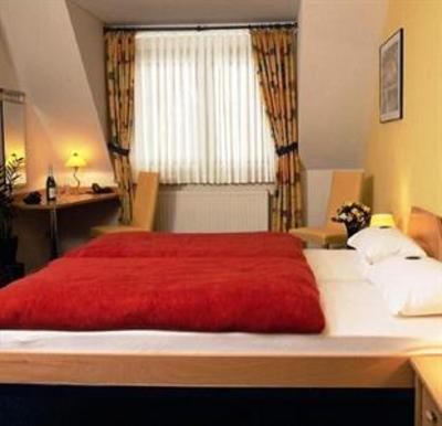 фото отеля Hotel Gastehaus Zur Bever Telgte