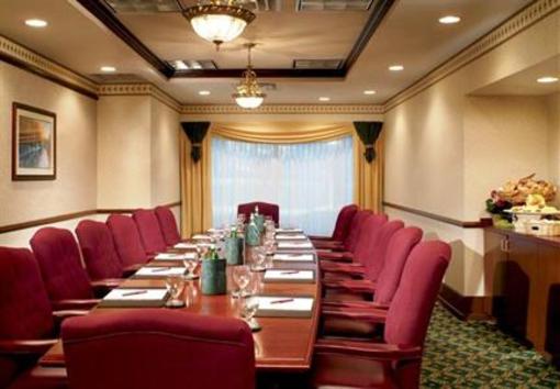 фото отеля Melville Marriott Long Island