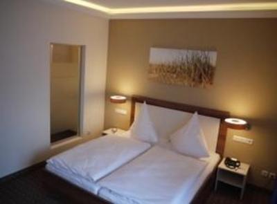 фото отеля Friesische Wehde Hotel