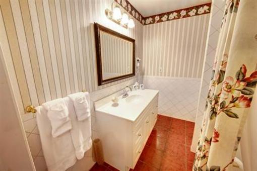 фото отеля The Woodlawn Inn