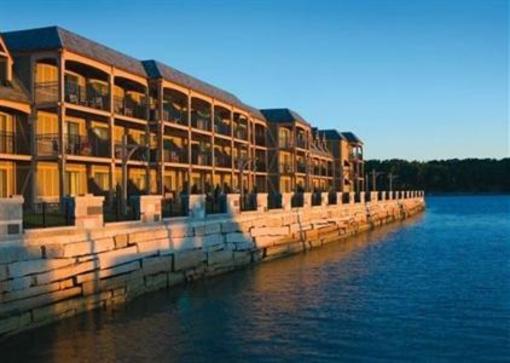 фото отеля Harborside Hotel & Marina